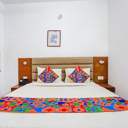 Fabexpress Le Aham Boutique - Auroville Beach - 600M Pondicherry Exterior foto