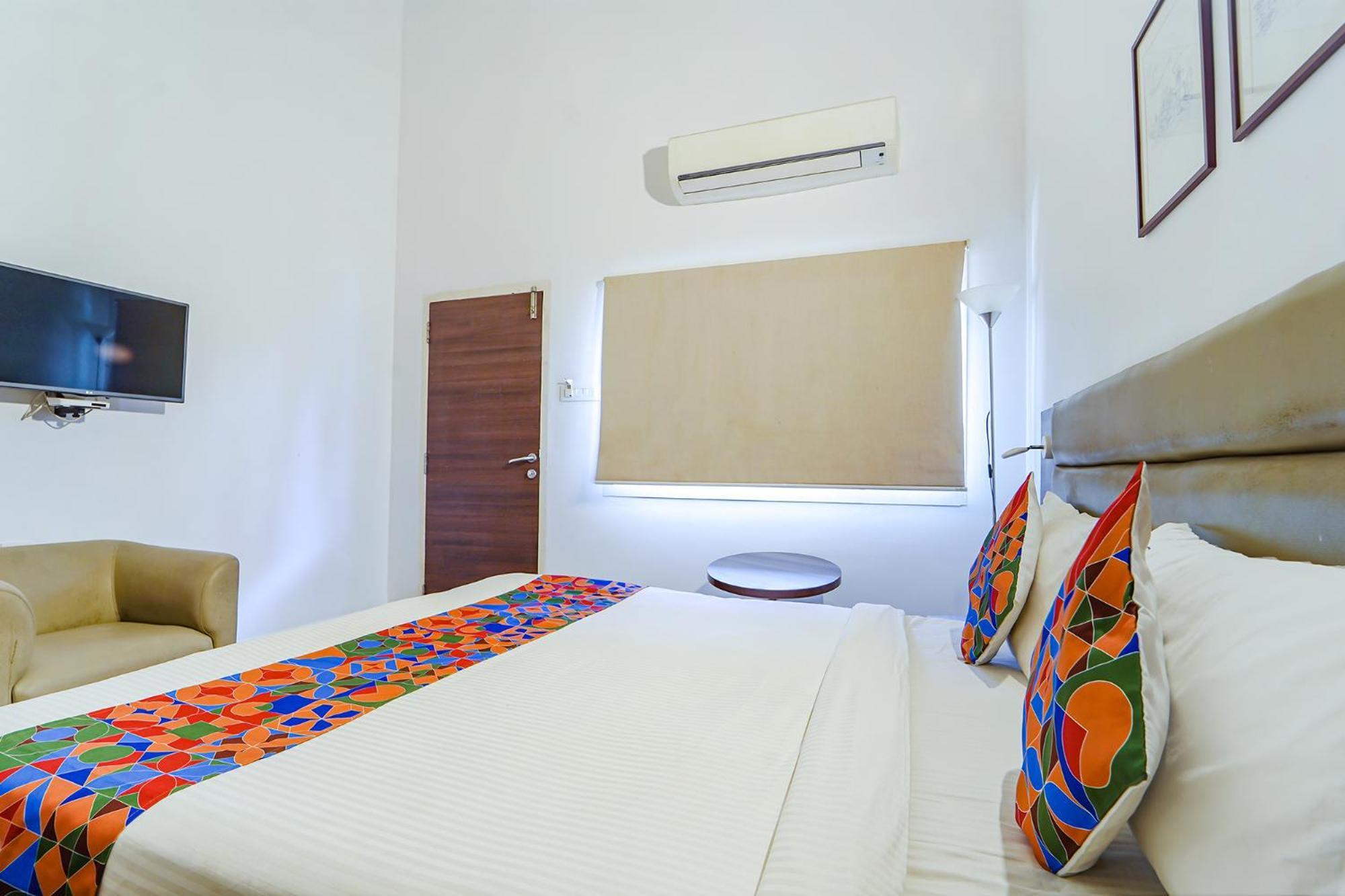 Fabexpress Le Aham Boutique - Auroville Beach - 600M Pondicherry Exterior foto